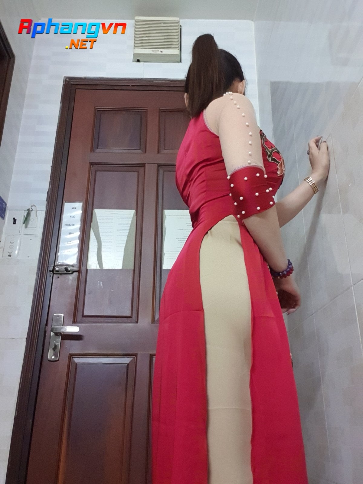 review-of-kadit-for-re-up-lan-huong-dam-nu-dang-yeu-cuc-ky-chieu-khach-1562508-original.jpg