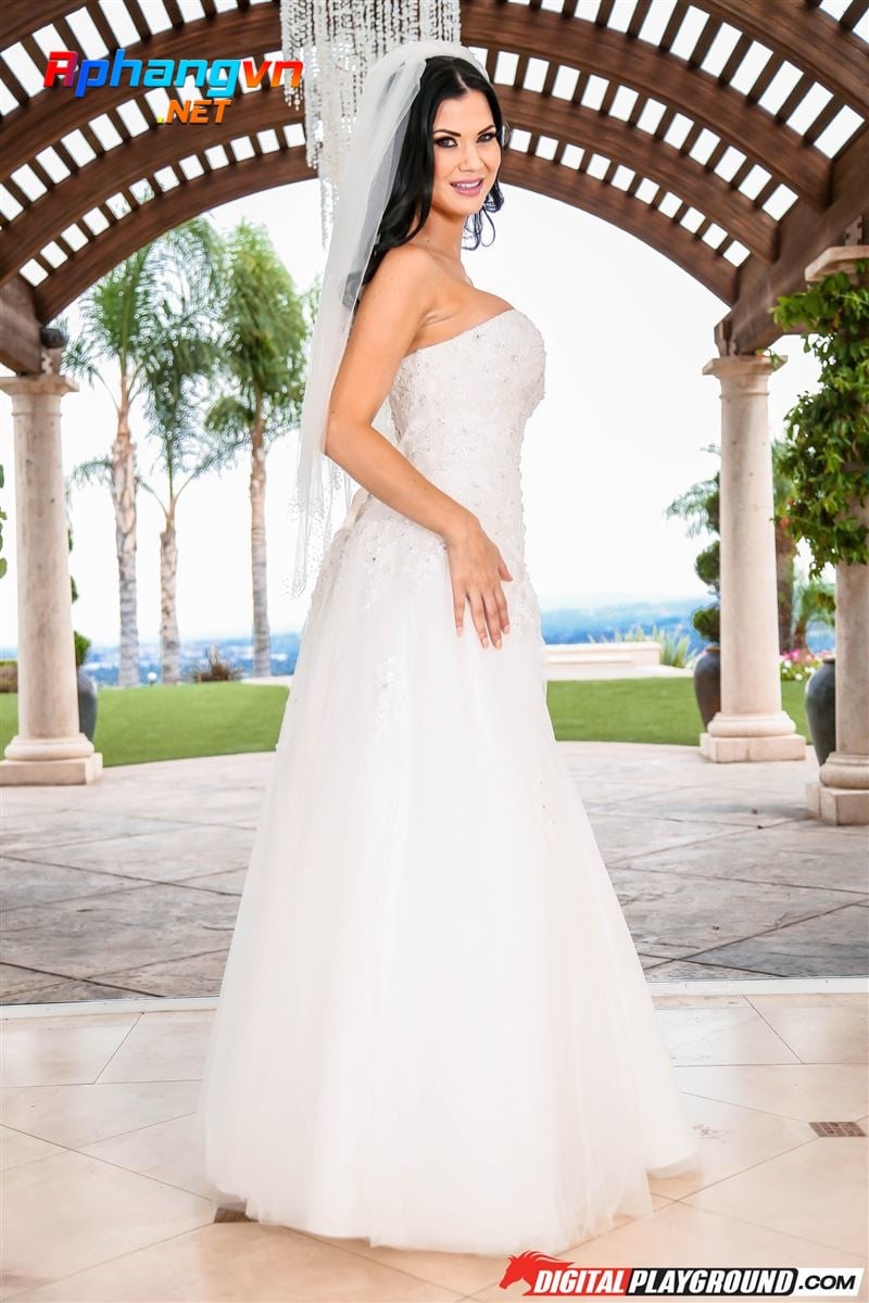 jasmine-jae-gets-screwed-in-a-white-dress-on-her-wedding-day-2.jpg