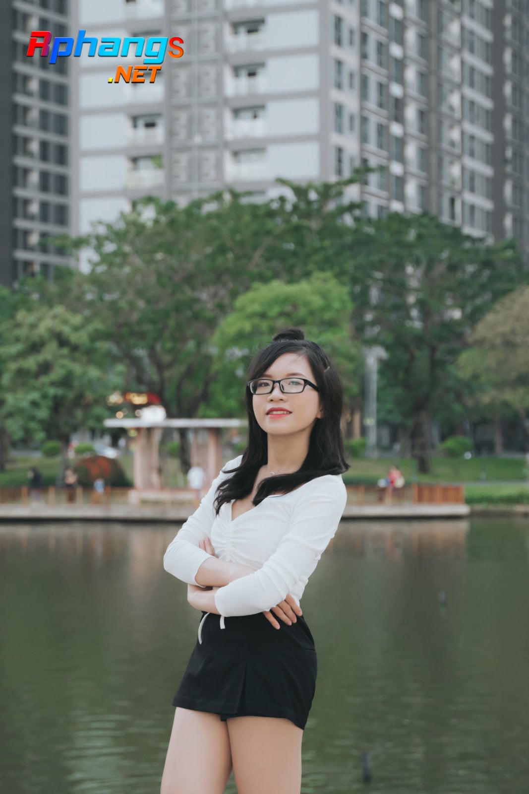 Nu sinh TDT (1).jpg
