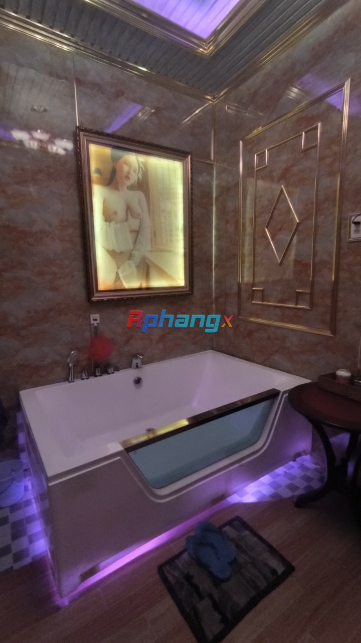 z4294875478375_3adce4a1e555c4f34d29865665f03a96.jpg
