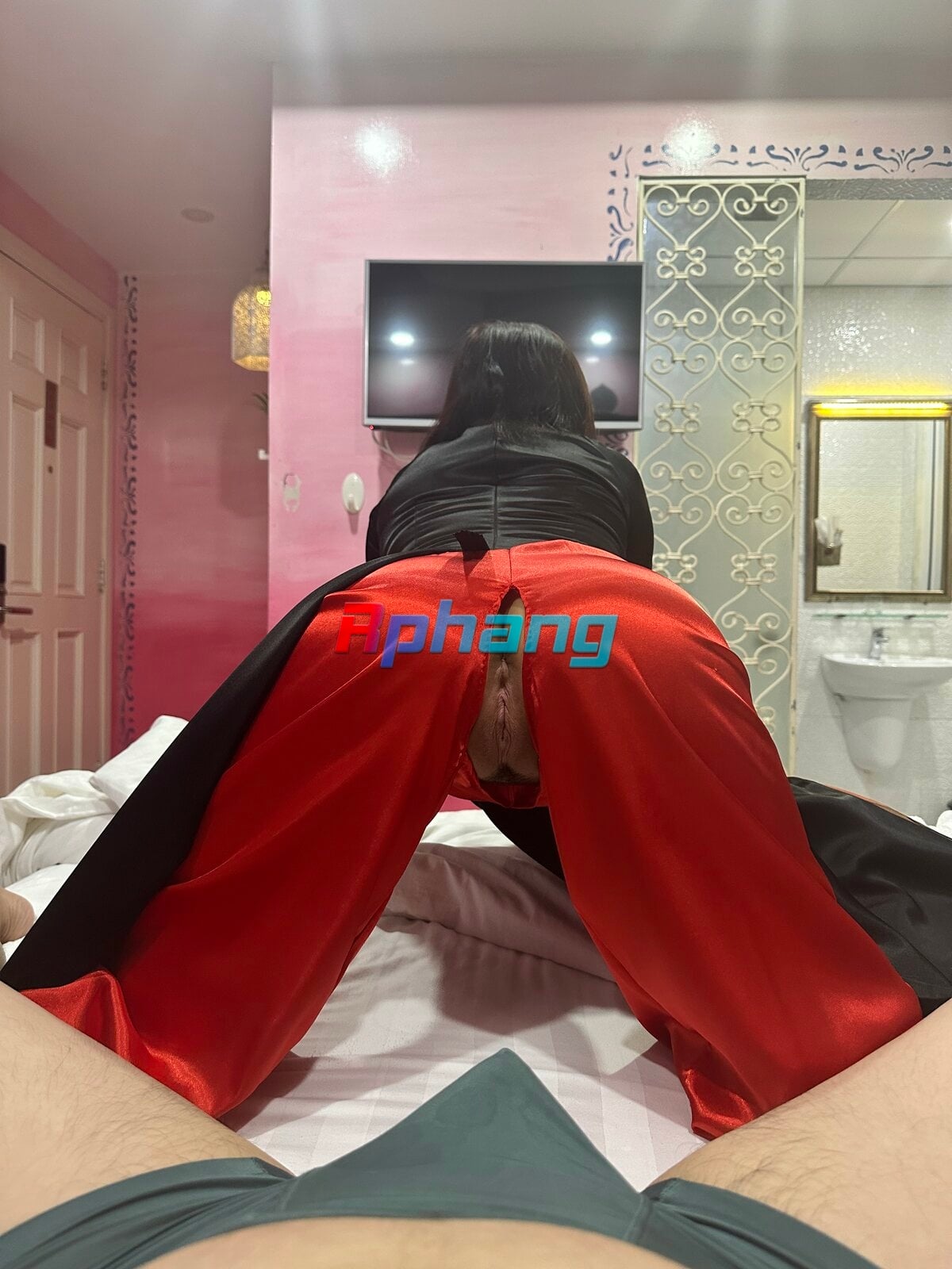 review-of-be-hot-lu-for-re-up-nysa-duong-vu-sieu-khung-rat-dam-duc-va-chieu-khach-2793192-ori...jpeg