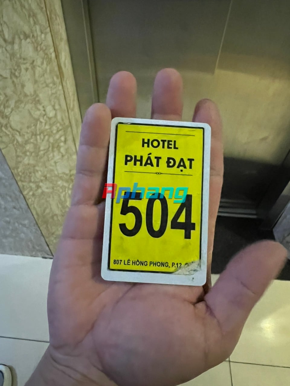 1HPB22RDQ_B2QHU1.jpeg