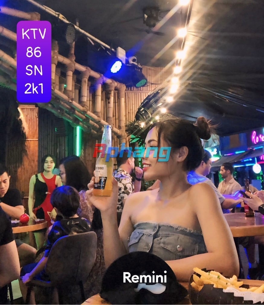 1I41NIKG8_BUEU06.jpeg