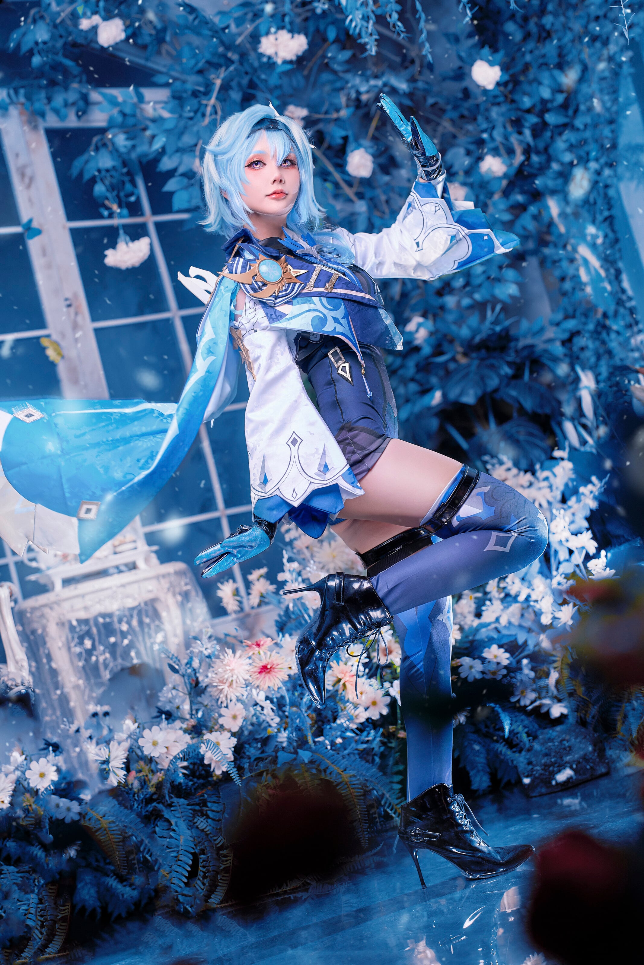 Joyce (Joyce Lin2x) cosplay Eula - Genshin Impact (3).jpg