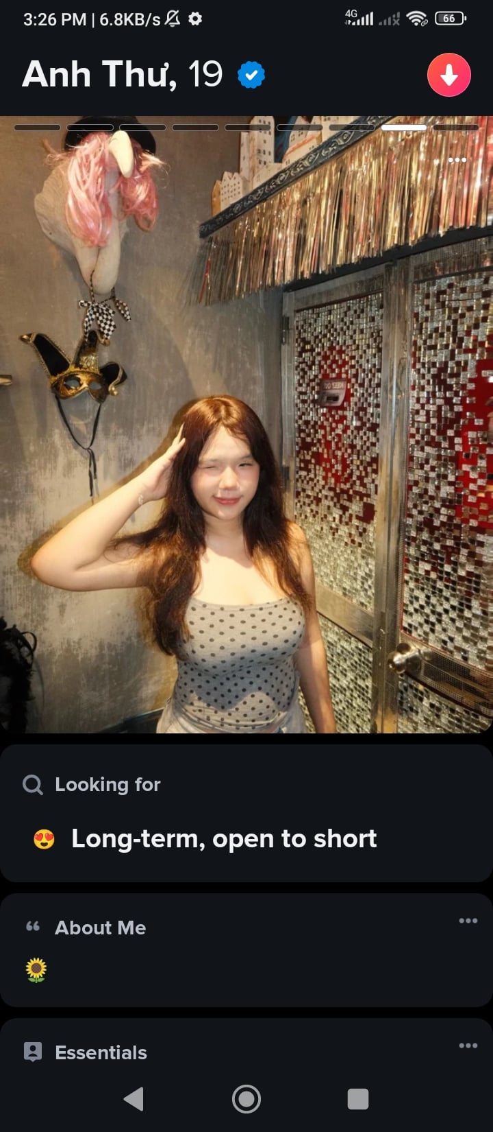 Screenshot_2025-10-22-15-26-40-728_com.tinder.jpg