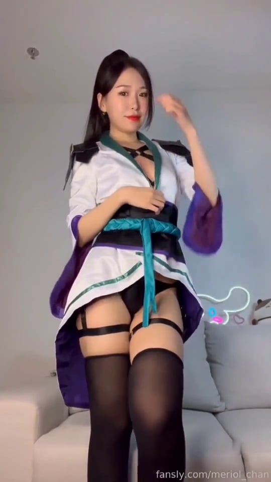 Cosplayer-Meriol-Chan-Ke-Ai-Xin-Jia-Po-Mei-OnlyFans-Fansly-Videos-Collection-MissKON.com-001.jpg