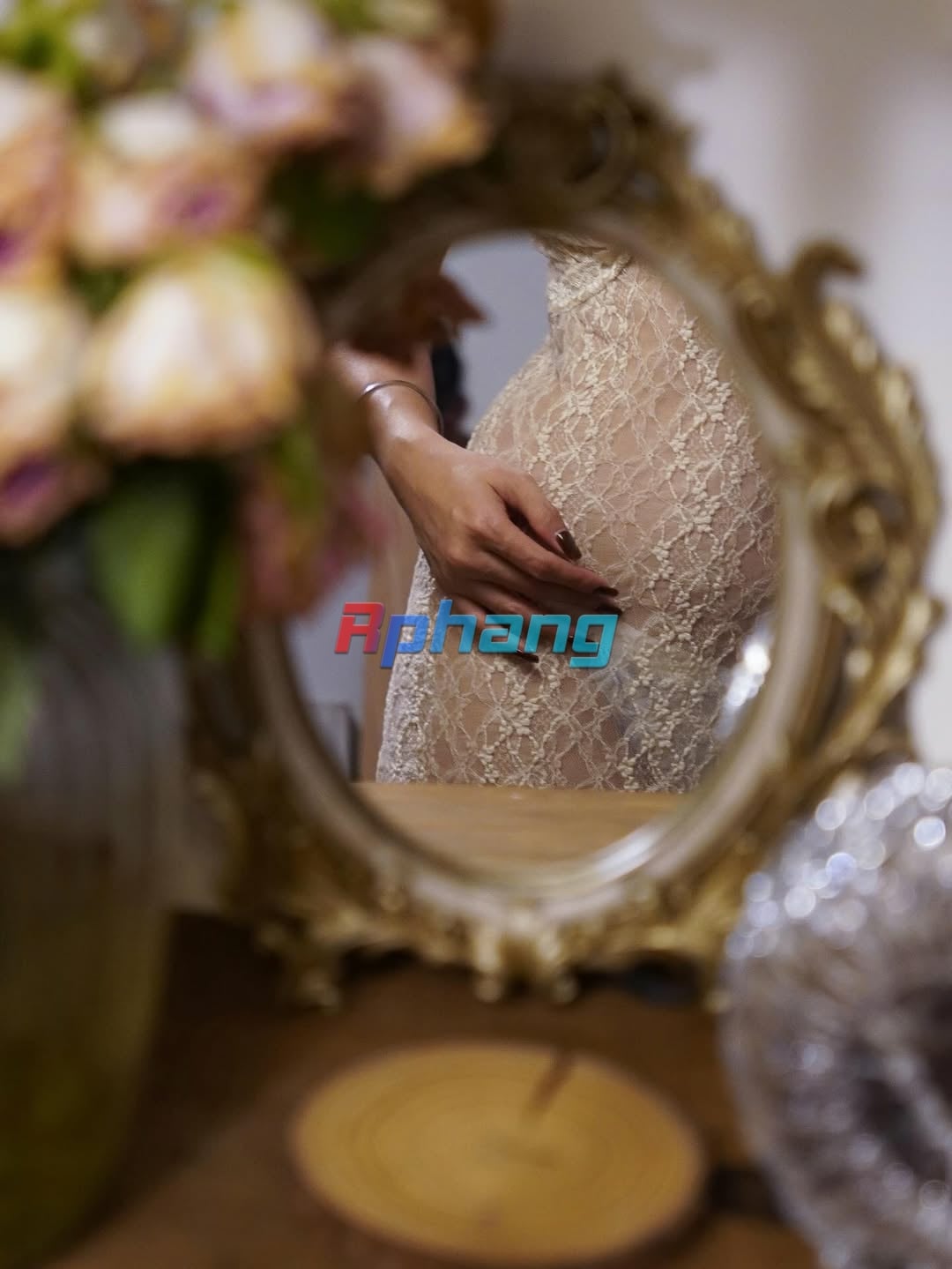 Phải cosplay cô vâu cô đơn 👰🏻_♀️ vì chú rể chắc đang bận kiếm tiền cưới mình rồi 🤍 (3).jpg