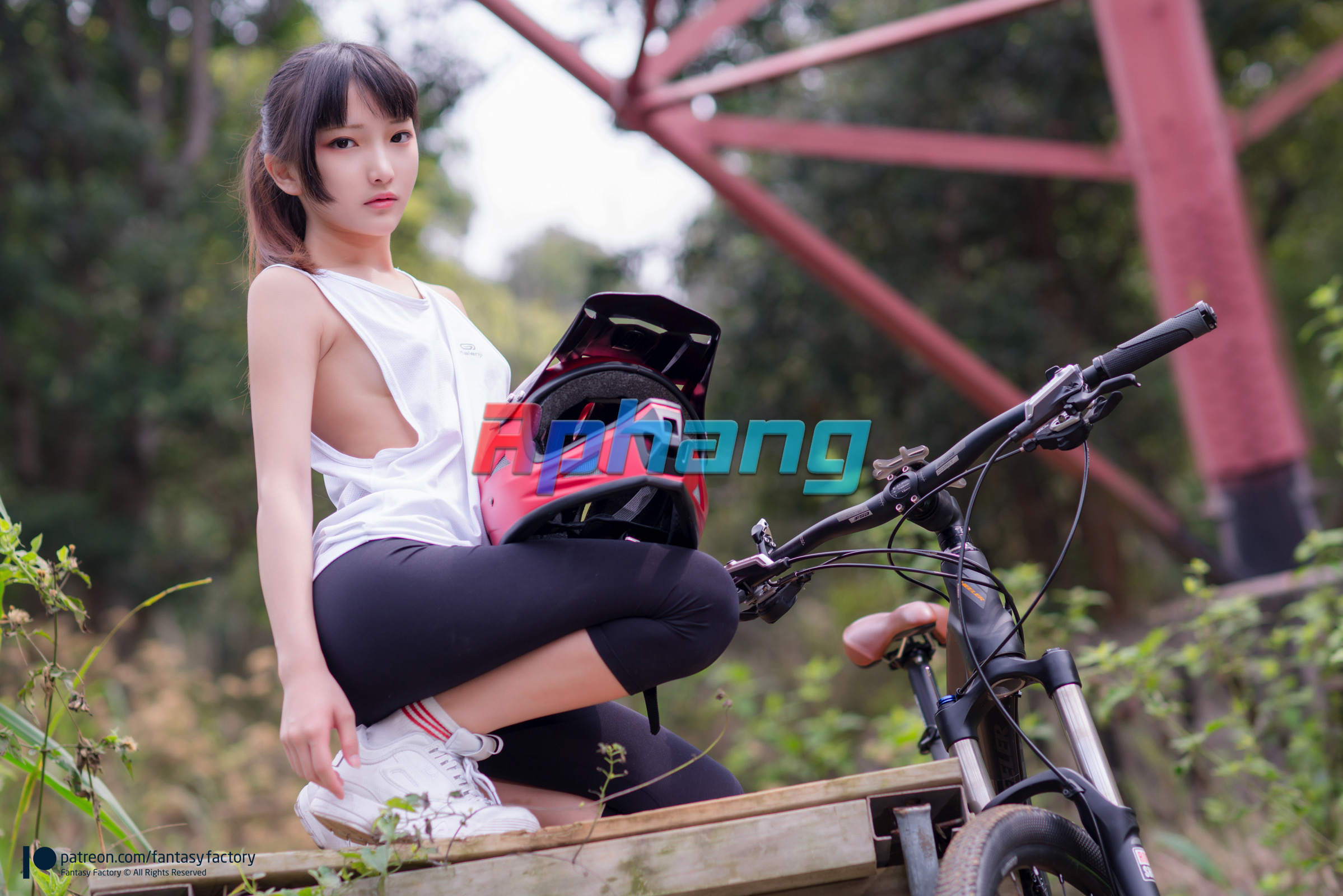 Fantasy Factory - 小丁 (Xiao Ding) - Mountain Bike (2).jpg