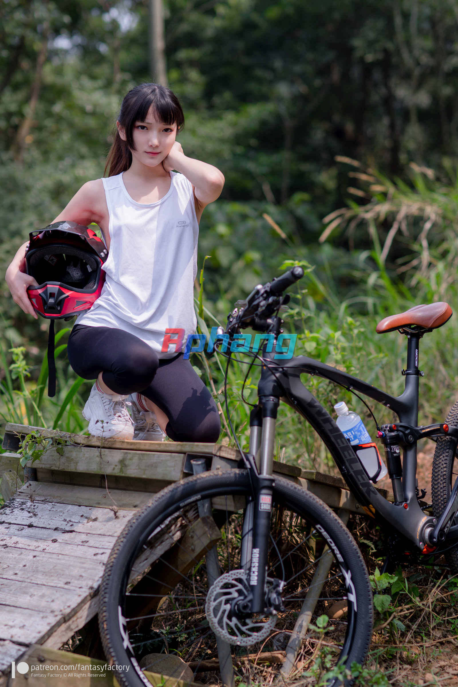 Fantasy Factory - 小丁 (Xiao Ding) - Mountain Bike (3).jpg