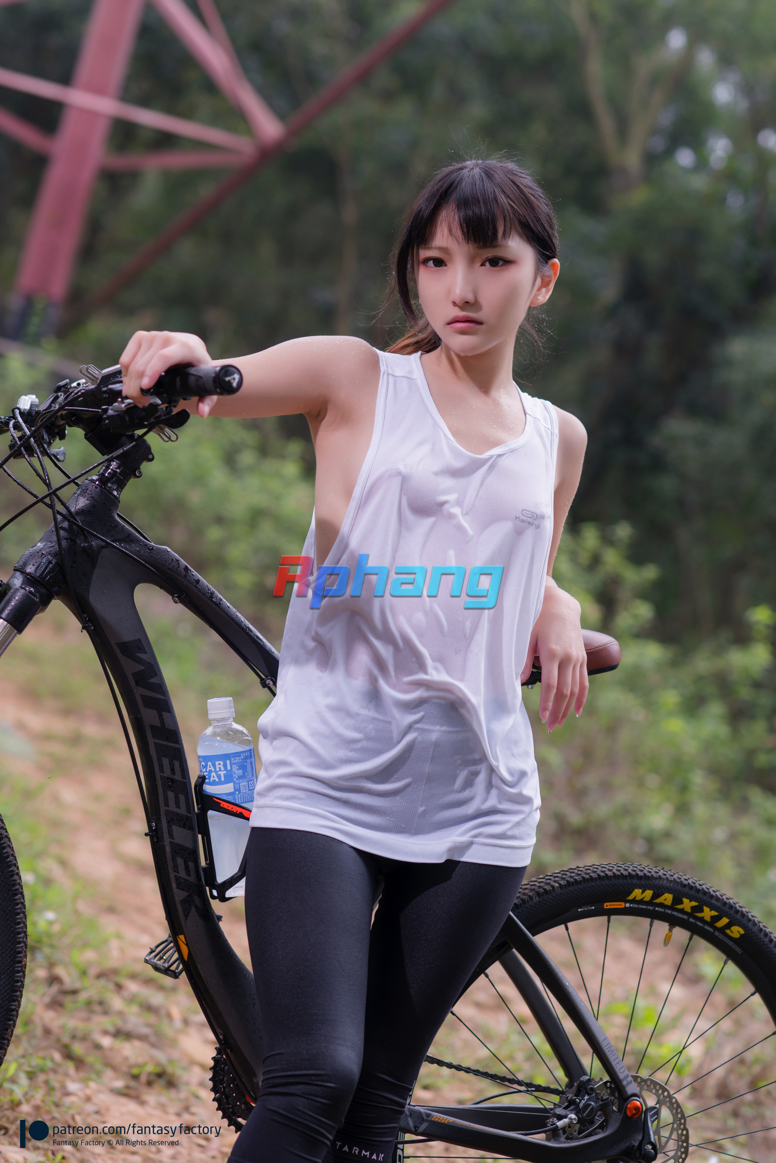 Fantasy Factory - 小丁 (Xiao Ding) - Mountain Bike (12).jpg