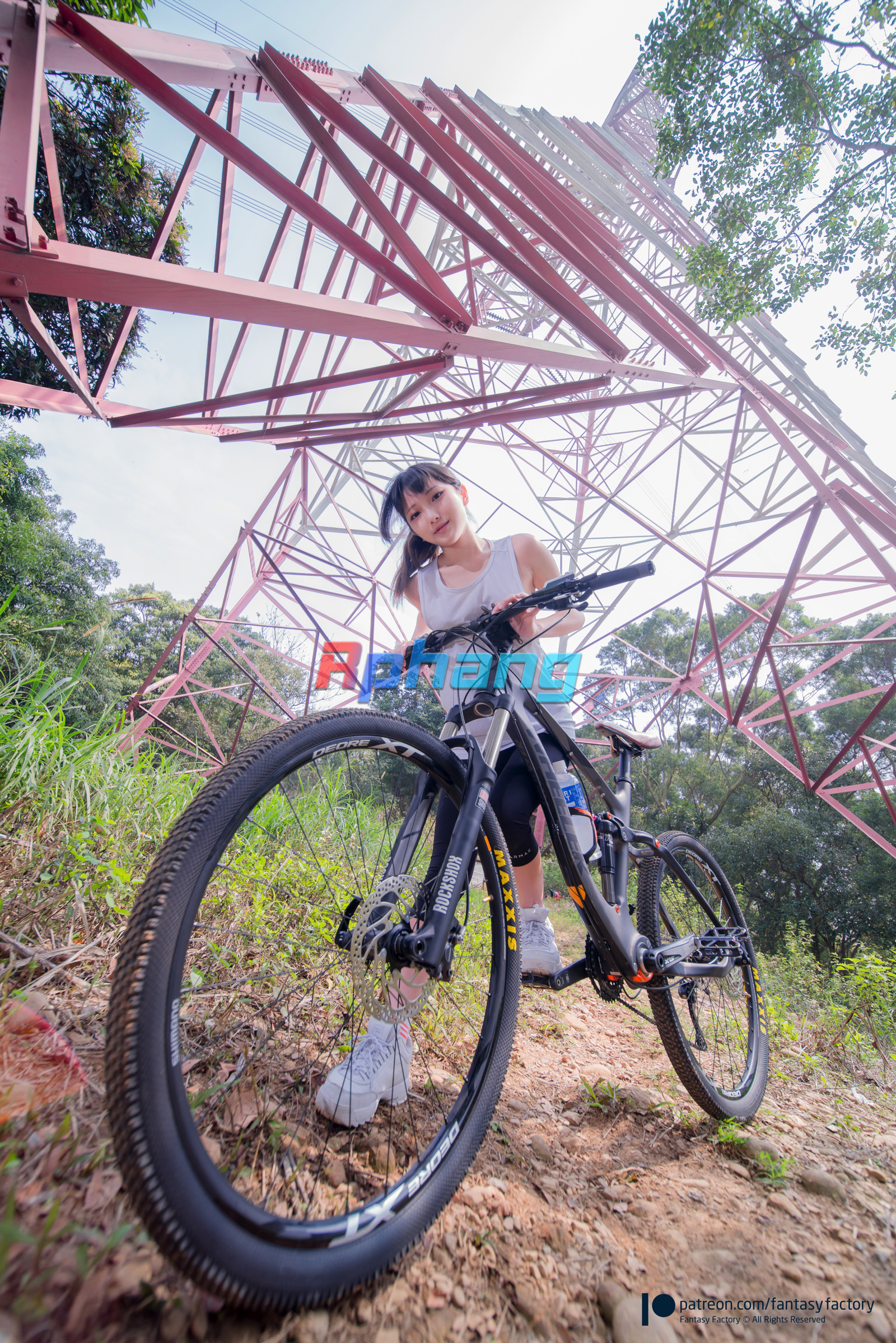 Fantasy Factory - 小丁 (Xiao Ding) - Mountain Bike (10).jpg