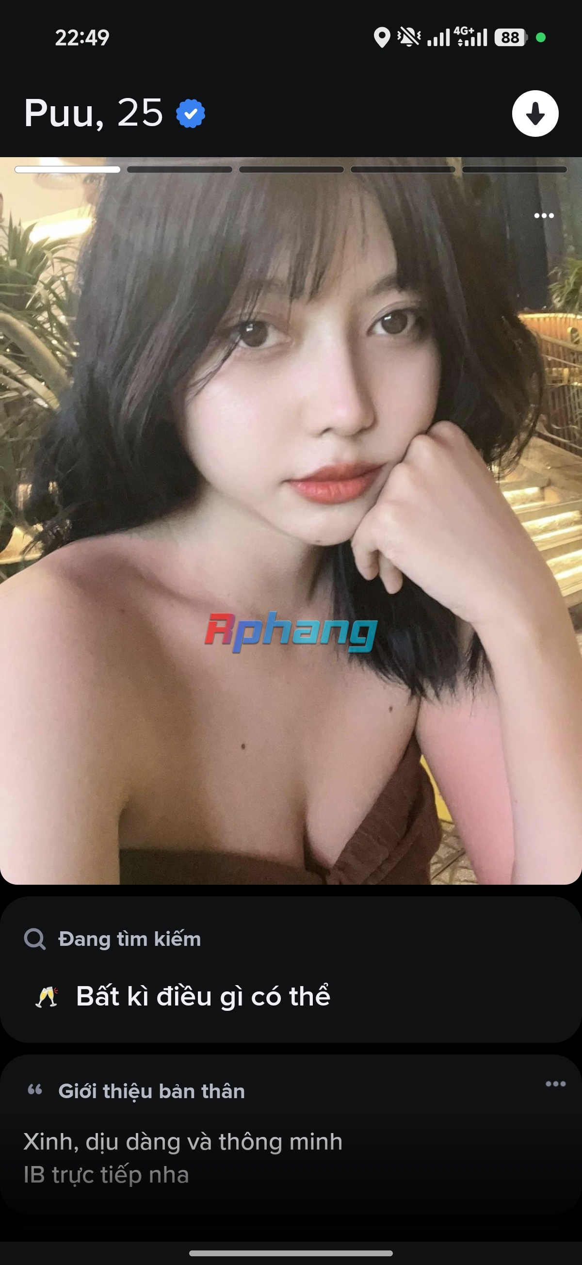 Screenshot_2026-05-03-22-49-37-455_com.tinder.jpg