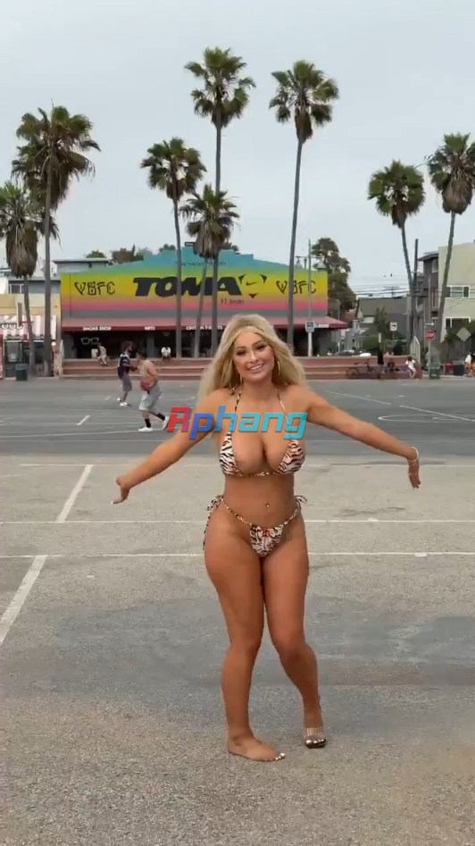 WomanInHighHeelKickingABall_v3.png