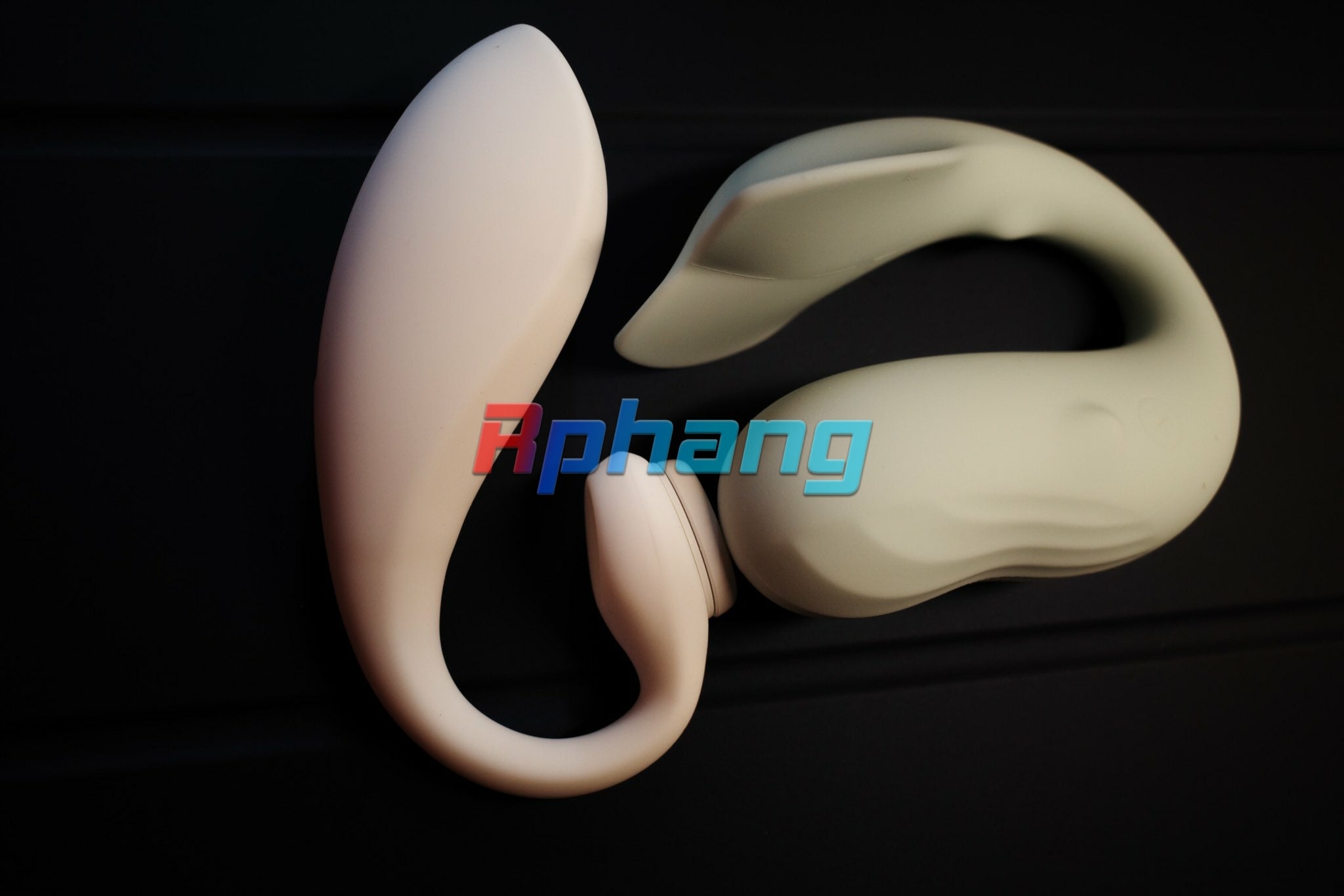 GNJx07OawAAGUM1.jpg